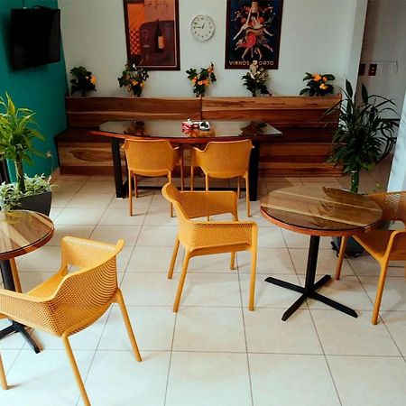 Trebol Amarillo Bed&Breakfast Escazú Esterno foto