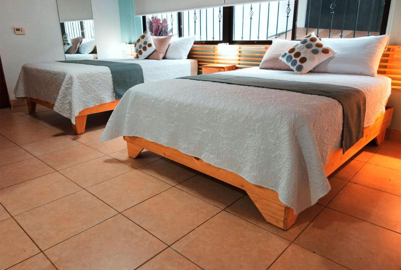 Trebol Amarillo Bed&Breakfast Escazú Esterno foto