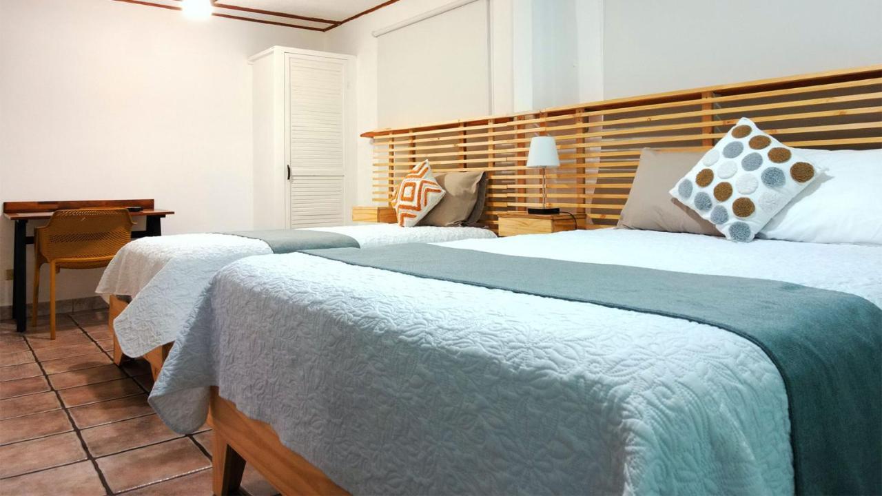 Trebol Amarillo Bed&Breakfast Escazú Esterno foto
