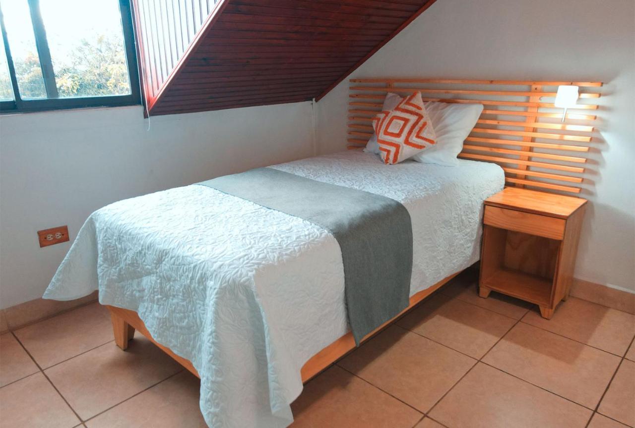 Trebol Amarillo Bed&Breakfast Escazú Esterno foto