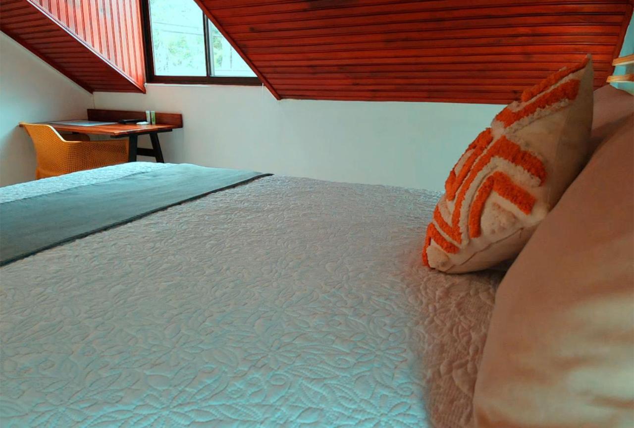 Trebol Amarillo Bed&Breakfast Escazú Esterno foto